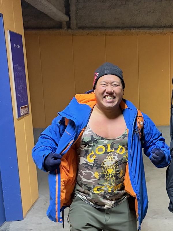 タンクトップ登山家・穂高さん